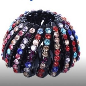 Pony Tail Crystal Holder